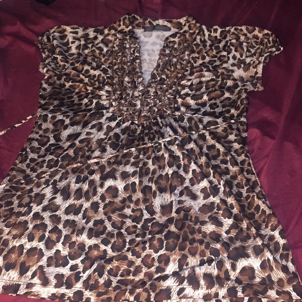 Leopard print blouse (L)